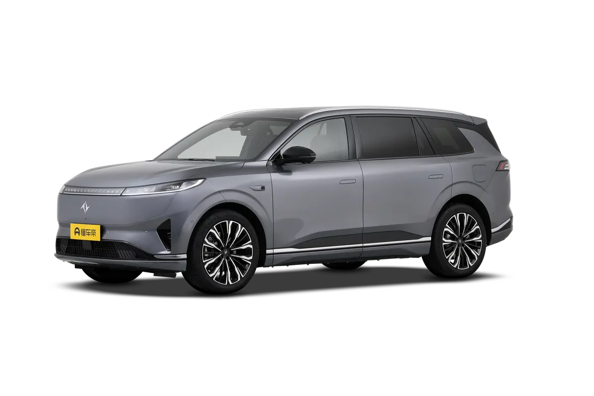Dongfeng eπ008