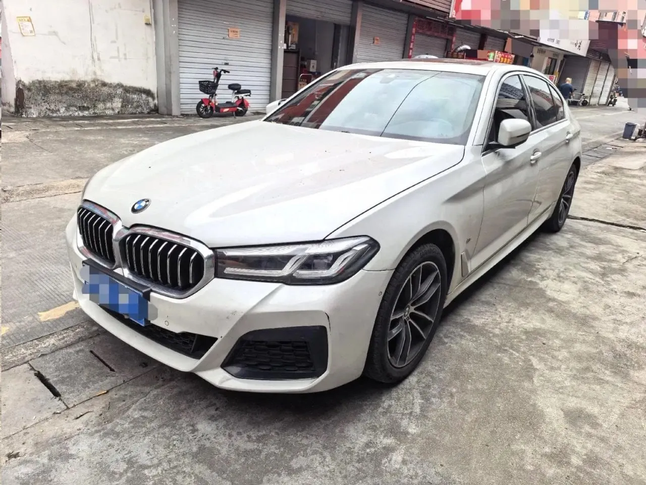 BMW 5 Series 2022 — фото 1 из 5