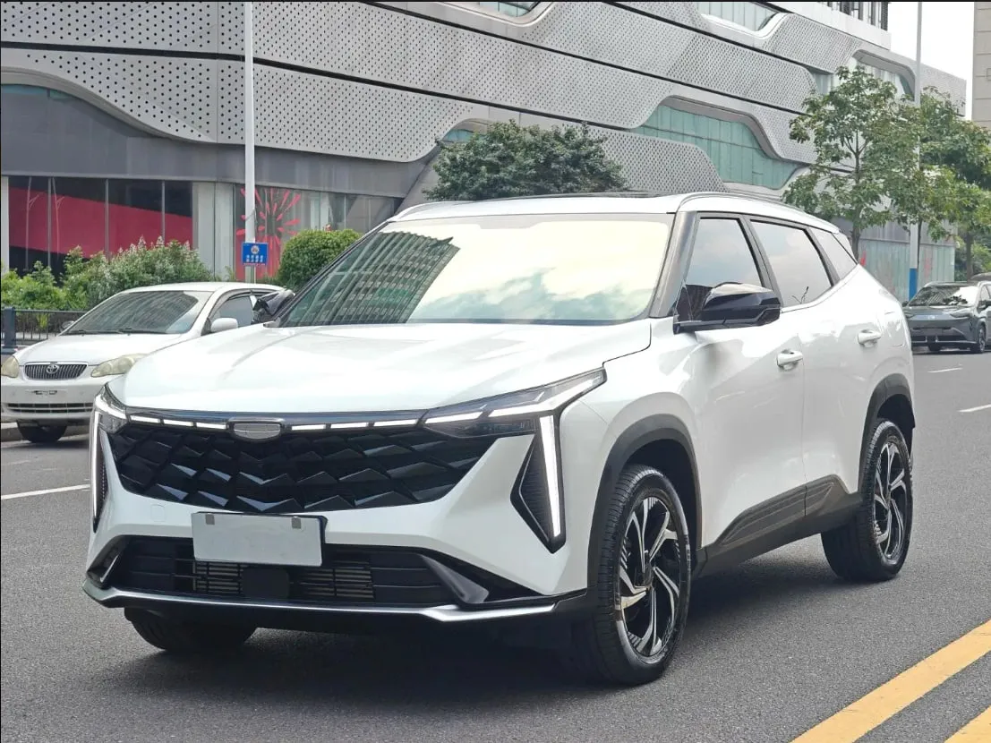 Geely Boyue COOL 2023 — фото 1 из 5