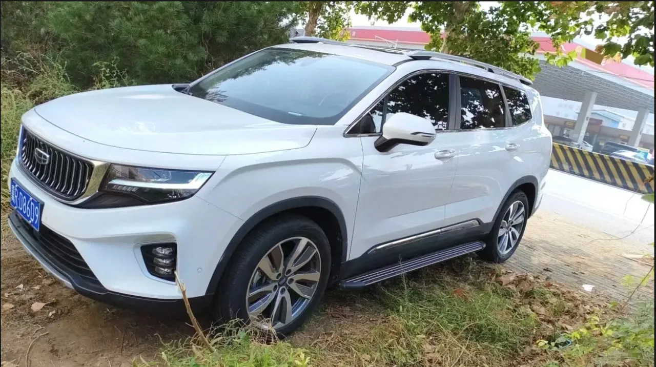 Geely Okavango 2022 — фото 1 из 5