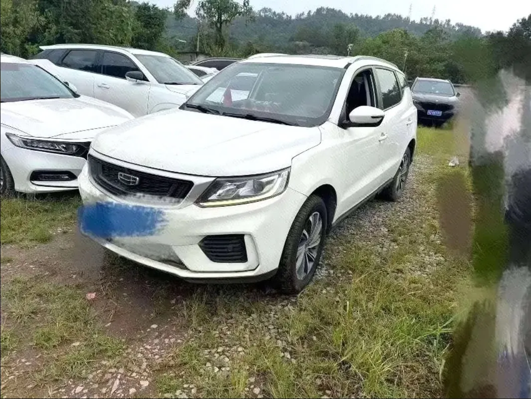 Geely Vision SUV (X6) 2021 — фото 1 из 5