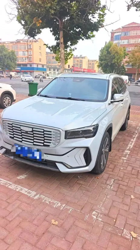 Geely Xingyue L 2022 — фото 1 из 5