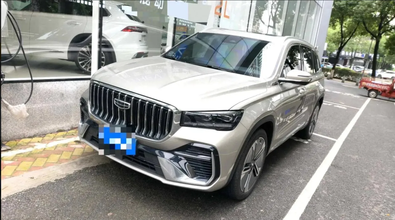 Geely Xingyue L 2026 — фото 1 из 5